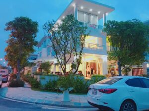 6 Phòng Ngủ - Sân Vườn Rộng