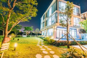 Villa 9 Phòng Ngủ Mới Vận Hành 500m2: Sân Vườn Rộng Đẹp